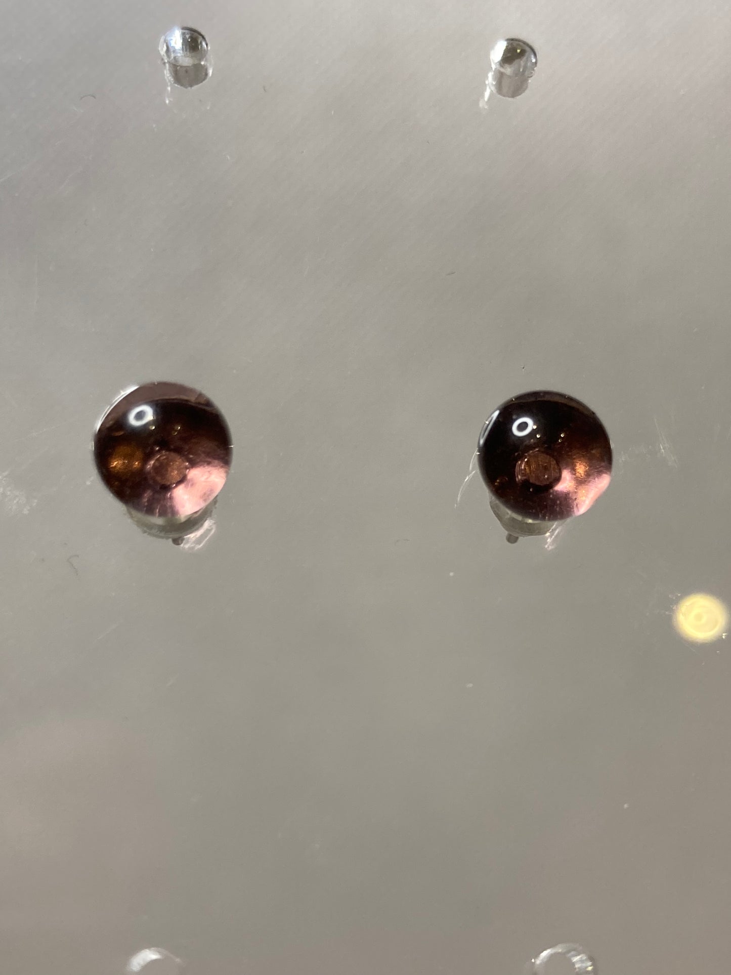 Puce rose foncé en verre