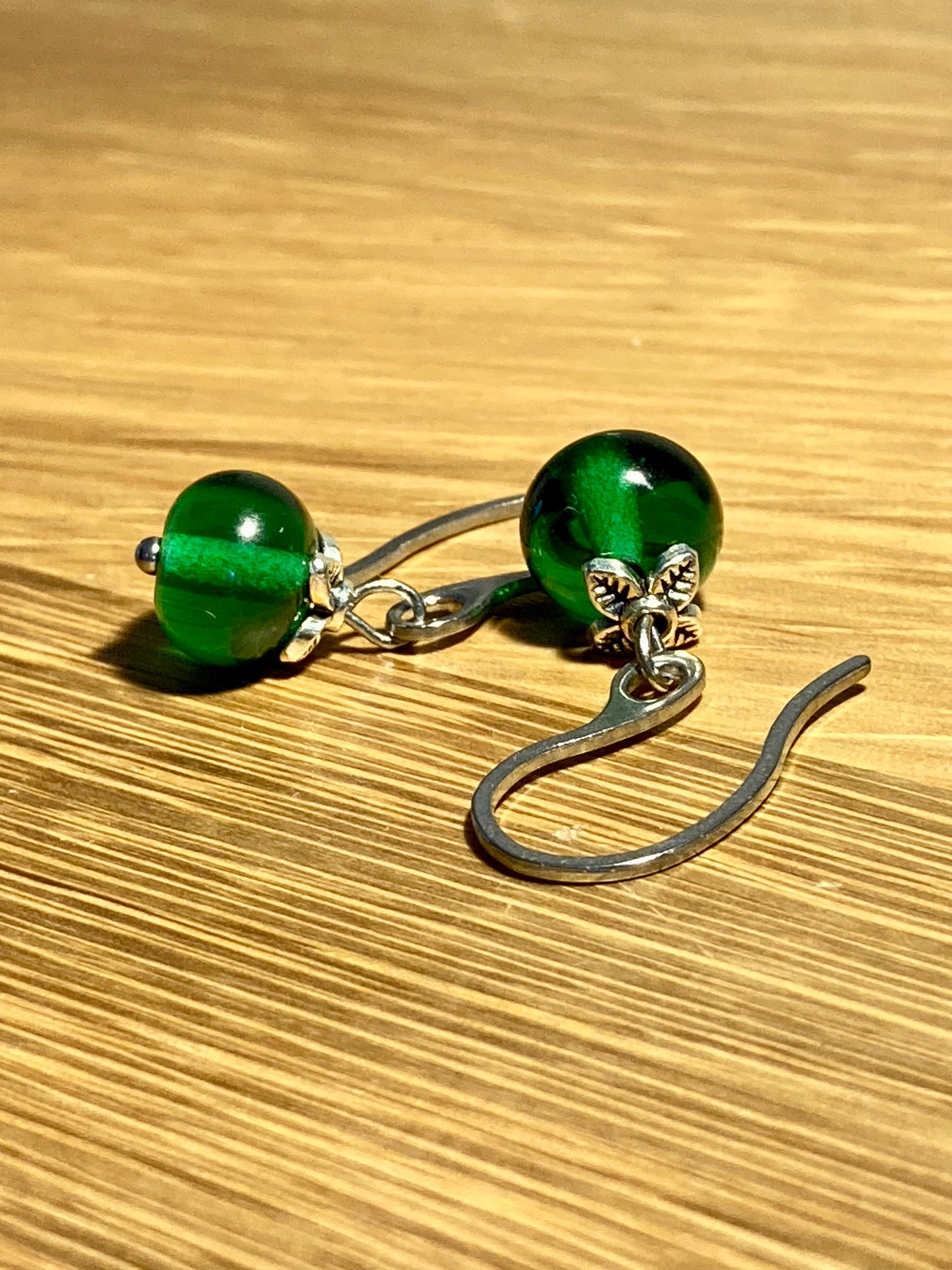 Boucles d'oreilles pendantes vert sapin