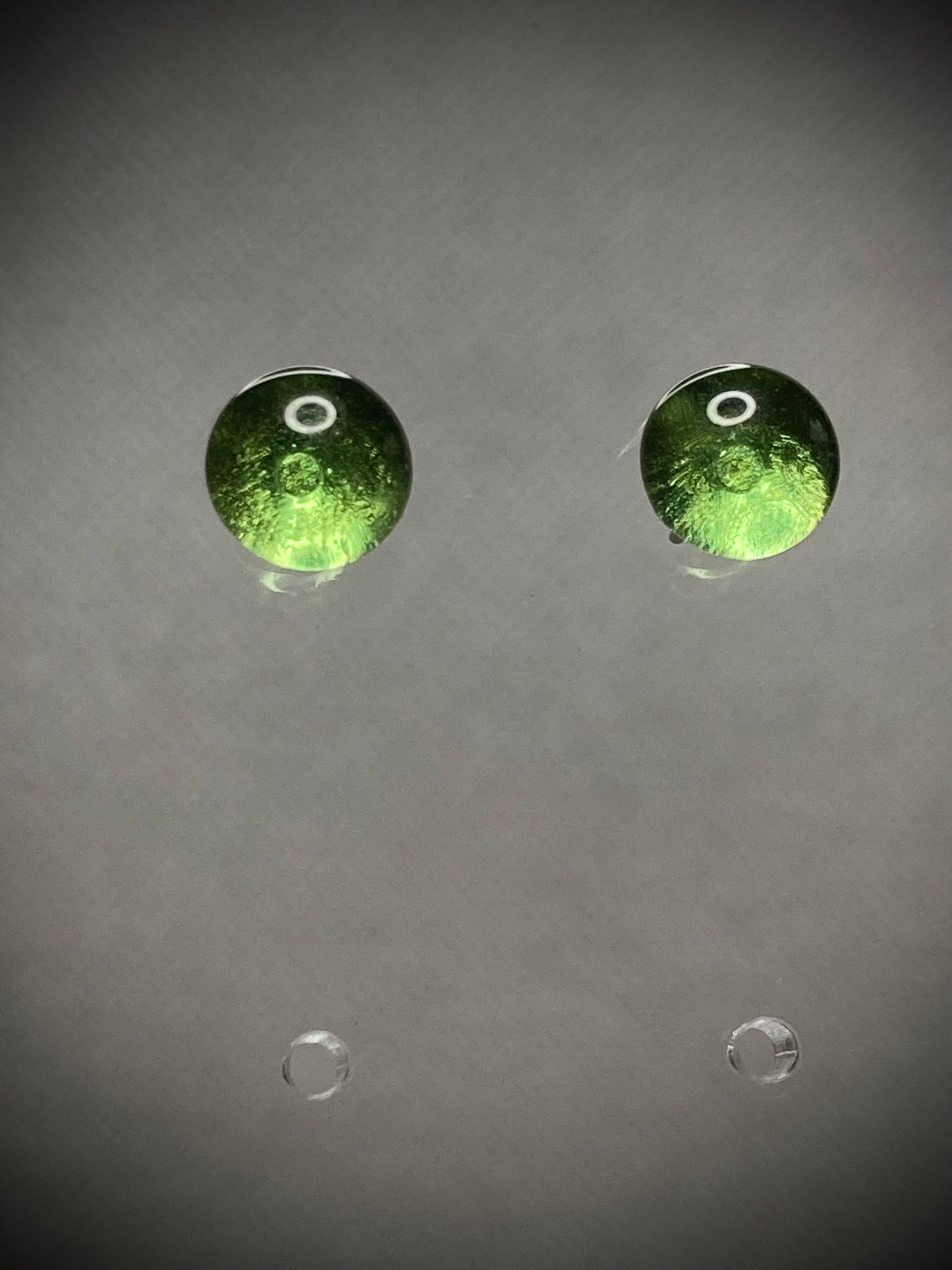 Puce vert d'eau en verre