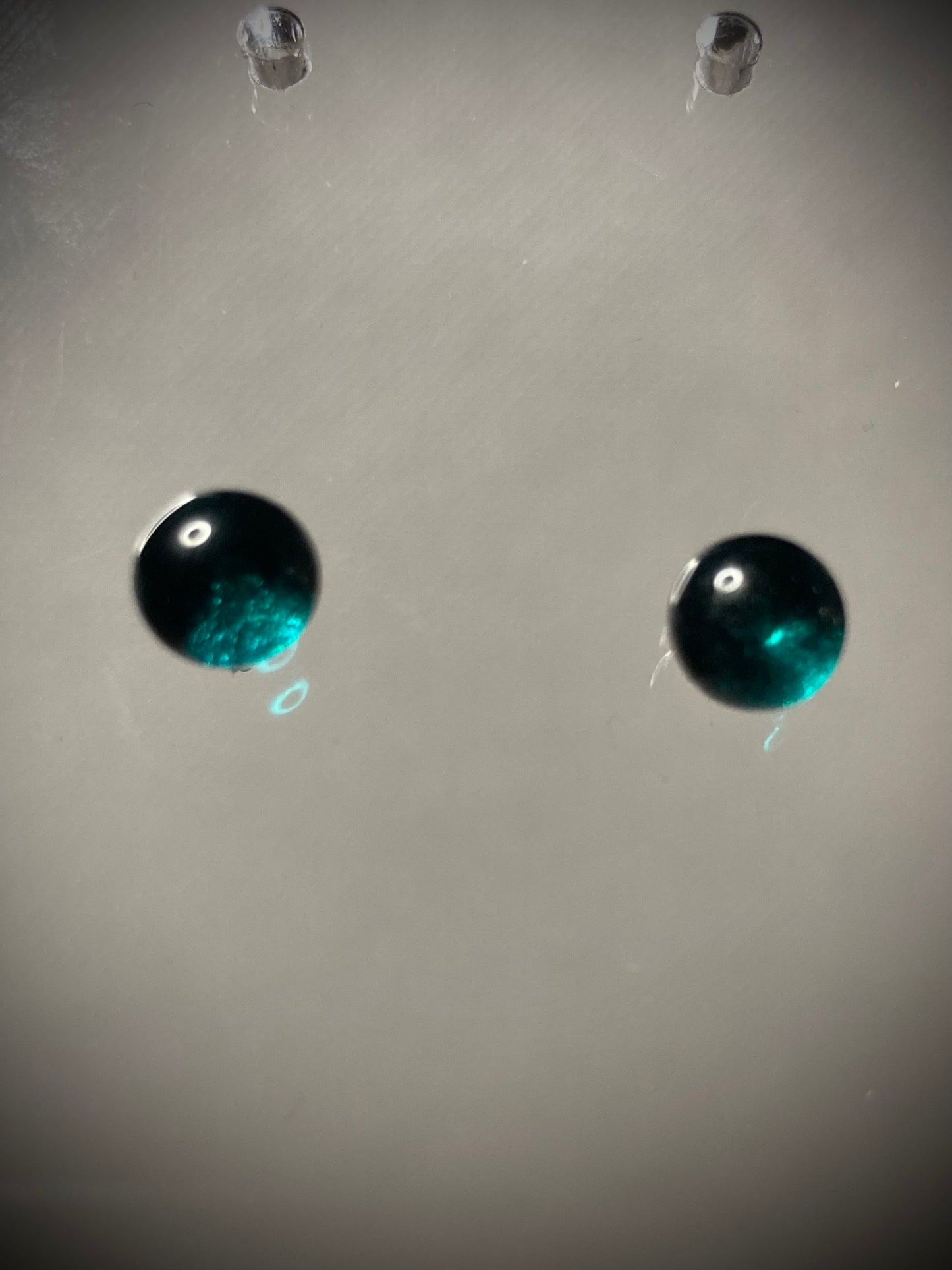 Puce bleu turquoise en verre