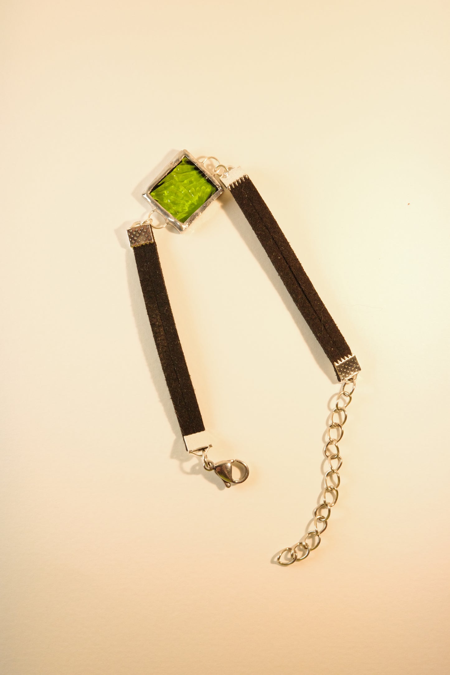 Bracelet vert pomme en vitrail carré