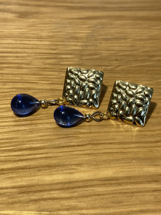 Boucle d'oreille goutte de verre transparente de couleur bleue